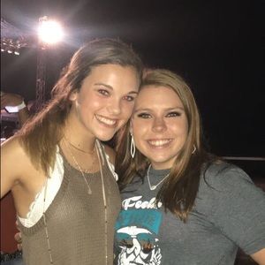 Meet your Posher, Emily